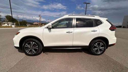 2020 Nissan Rogue SV