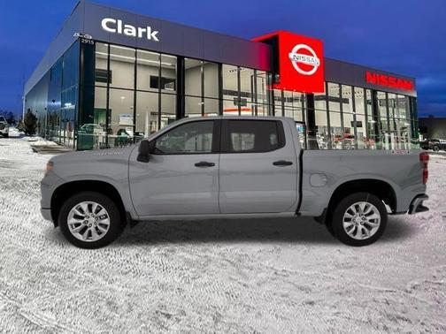 2025 Chevrolet Silverado 1500 Custom