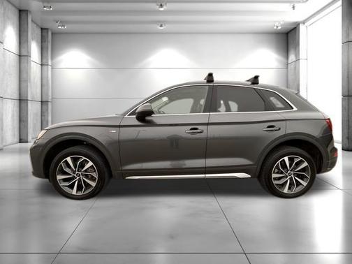 2024 Audi Q5 45 S line quattro Premium