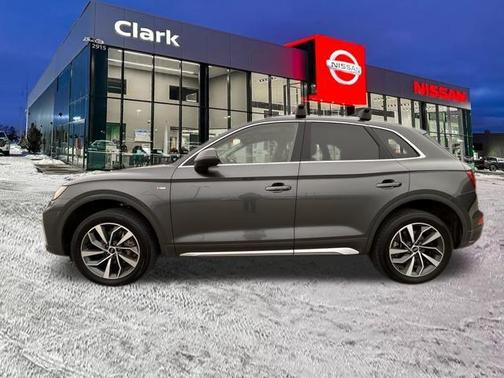 2024 Audi Q5 45 S line quattro Premium