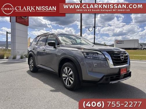 2024 Nissan Pathfinder SL