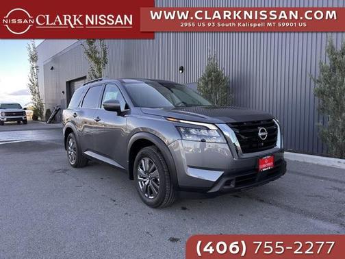 2025 Nissan Pathfinder SV