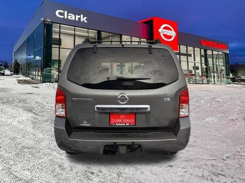 2008 Nissan Pathfinder SE