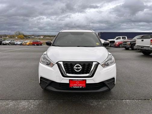 2019 Nissan Kicks S