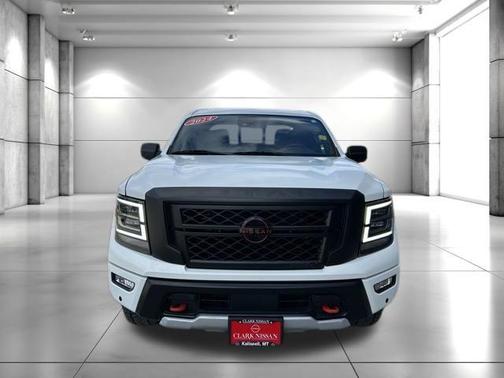 2024 Nissan Titan PRO-4X