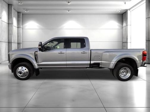 2024 Ford F-450 Platinum