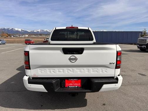 2024 Nissan Frontier SV