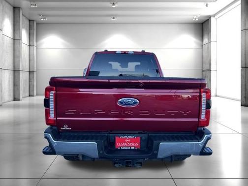 2025 Ford F-350 Lariat Super Duty