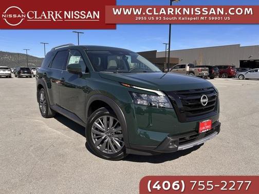 2025 Nissan Pathfinder SL