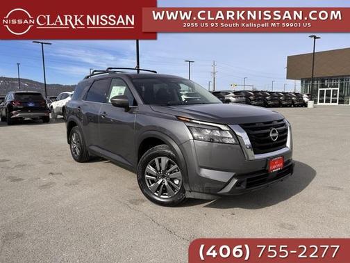 2025 Nissan Pathfinder SV