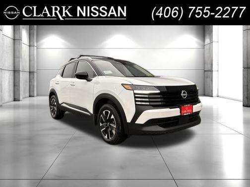 2t Wht Blk Roof 2026 Nissan Kicks SV