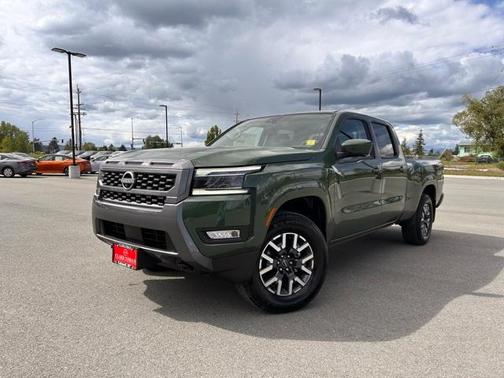 2025 Nissan Frontier SL