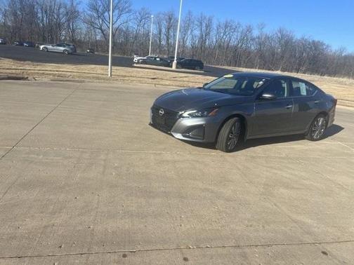 2024 Nissan Altima 2.5 SL