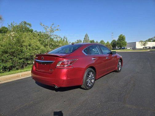 Cayenne Red 2015 Nissan Altima 2.5 S