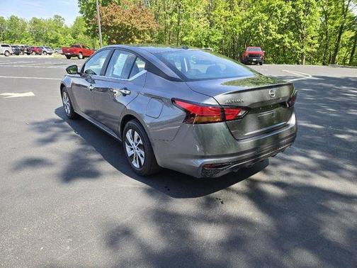 Gun Metallic 2025 Nissan Altima S