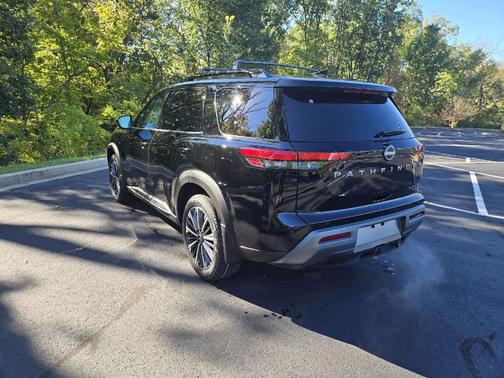 Super Black 2026 Nissan Pathfinder Platinum