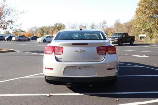 Photo 4 of 28 of 2014 Chevrolet Malibu 1FL