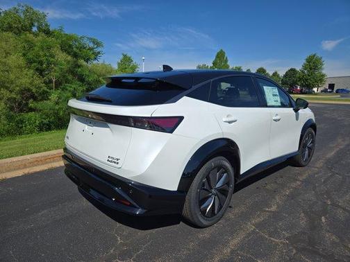 2025 Nissan ARIYA EVOLVE+