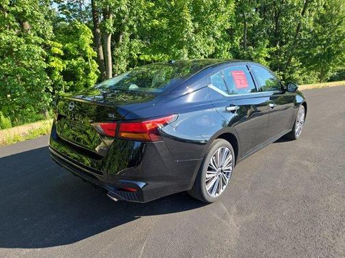 2024 Nissan Altima 2.5 SL