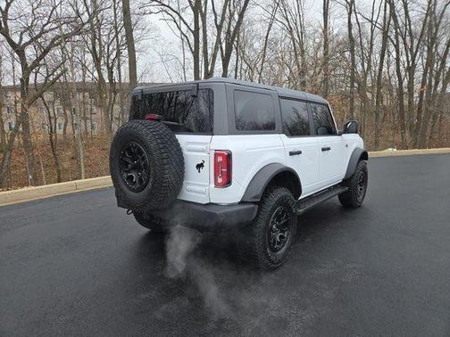 Oxford White 2023 Ford Bronco Wildtrak