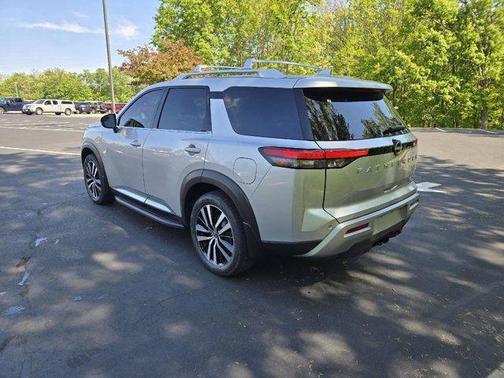 Brilliant Silver Metallic 2023 Nissan Pathfinder Platinum