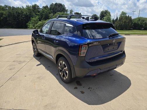 Deep Blue Pearl 2026 Nissan Kicks SV