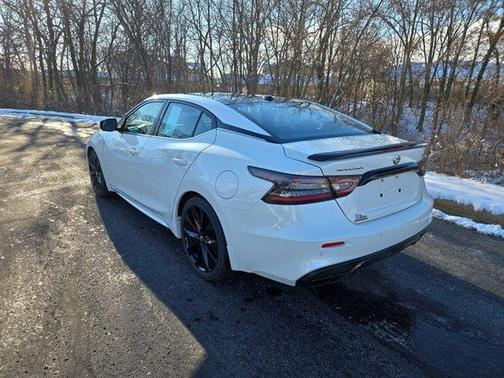 2021 Nissan Maxima SR