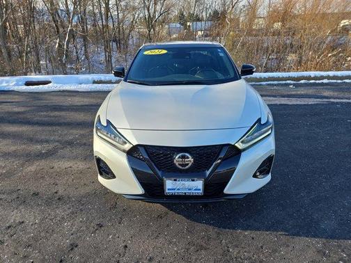 2021 Nissan Maxima SR