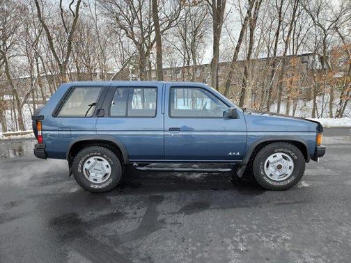 1991 Nissan Pathfinder SE-V6 4WD