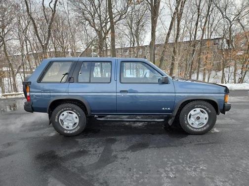 1991 Nissan Pathfinder SE-V6 4WD