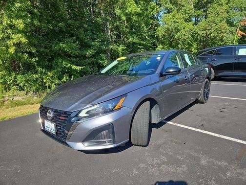 Gun Metallic 2023 Nissan Altima 2.5 SR