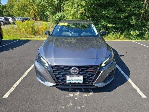 Gun Metallic 2023 Nissan Altima 2.5 SR