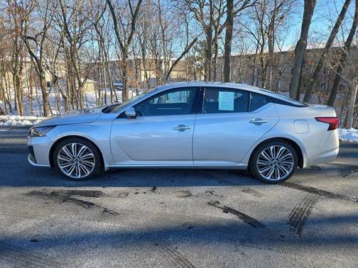 2024 Nissan Altima 2.5 SL