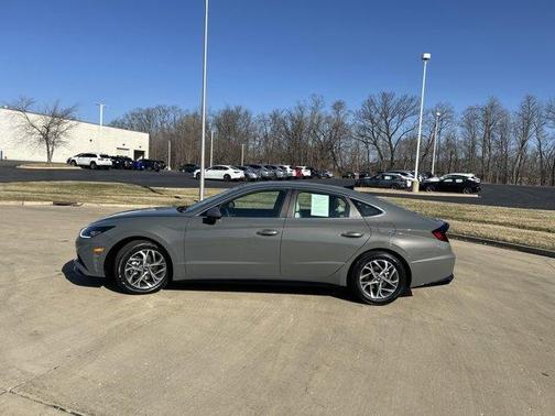 2023 Hyundai SONATA SEL