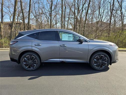 Gun Metallic 2026 Nissan Murano Platinum