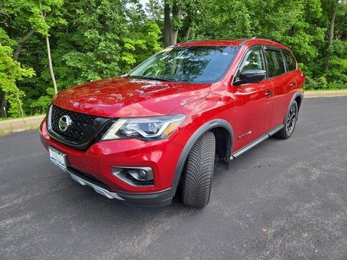 2019 Nissan Pathfinder SL
