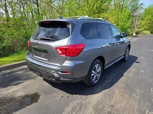 2020 Nissan Pathfinder S