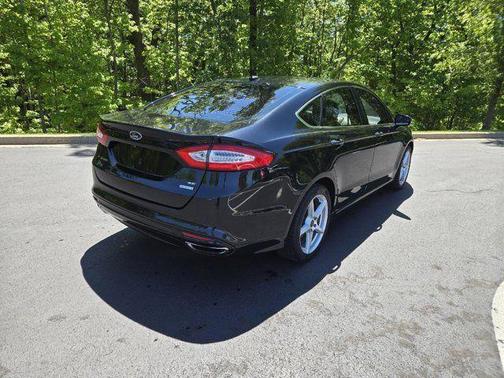 Tuxedo Black Metallic 2014 Ford Fusion SE