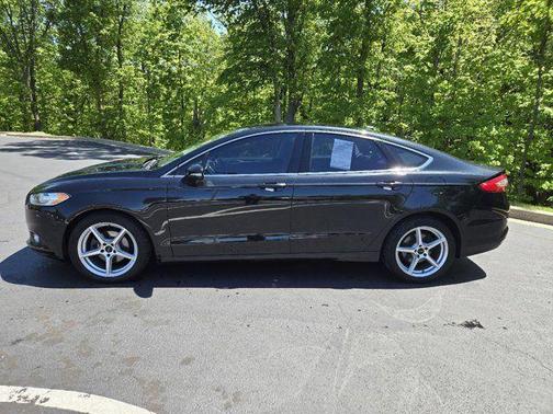 Tuxedo Black Metallic 2014 Ford Fusion SE