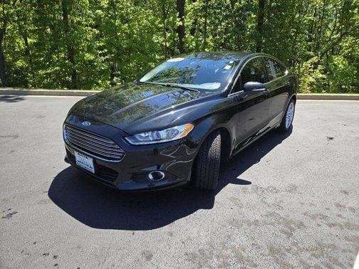 Tuxedo Black Metallic 2014 Ford Fusion SE