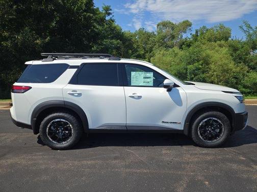 2025 Nissan Pathfinder Rock Creek