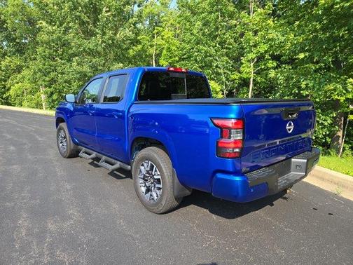 2024 Nissan Frontier SL