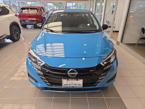 2025 Nissan Versa 1.6 SR