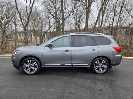 2020 Nissan Pathfinder Platinum