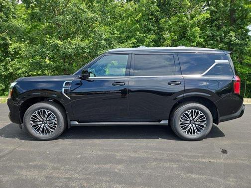 2025 Nissan Armada Platinum