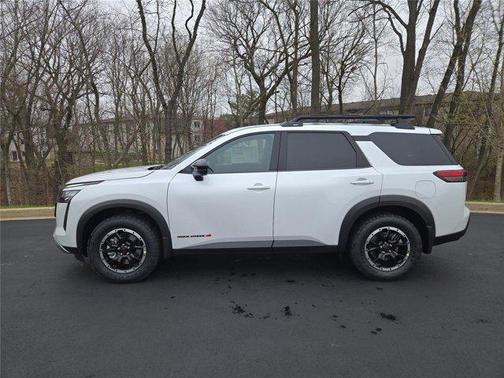 Everest White P 2026 Nissan Pathfinder Rock Creek