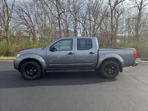 Gun Metallic 2020 Nissan Frontier SV