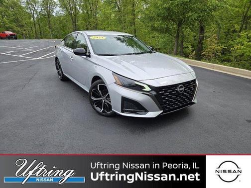 Brilliant Silver Metallic 2025 Nissan Altima SR