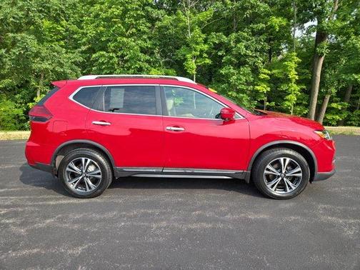 2017 Nissan Rogue SL