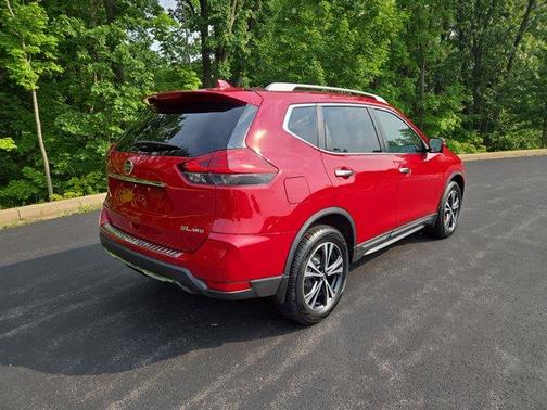 2017 Nissan Rogue SL